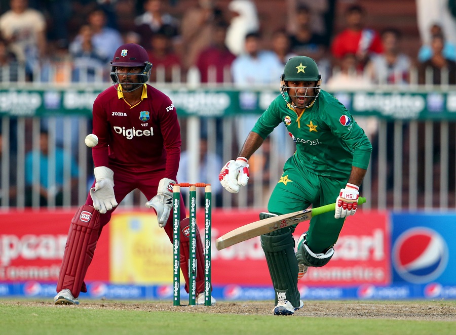 SHARJAH, UNITED ARAB EMIRATES - OCTOBER 02: Sarfraz Ahmed of Pakistan bats during the second One Day International match between Pakistan and West Indies at Sharjah Cricket Stadium on October 2, 2016 in Sharjah, United Arab Emirates. (Photo by Francois Nel/Getty Images)