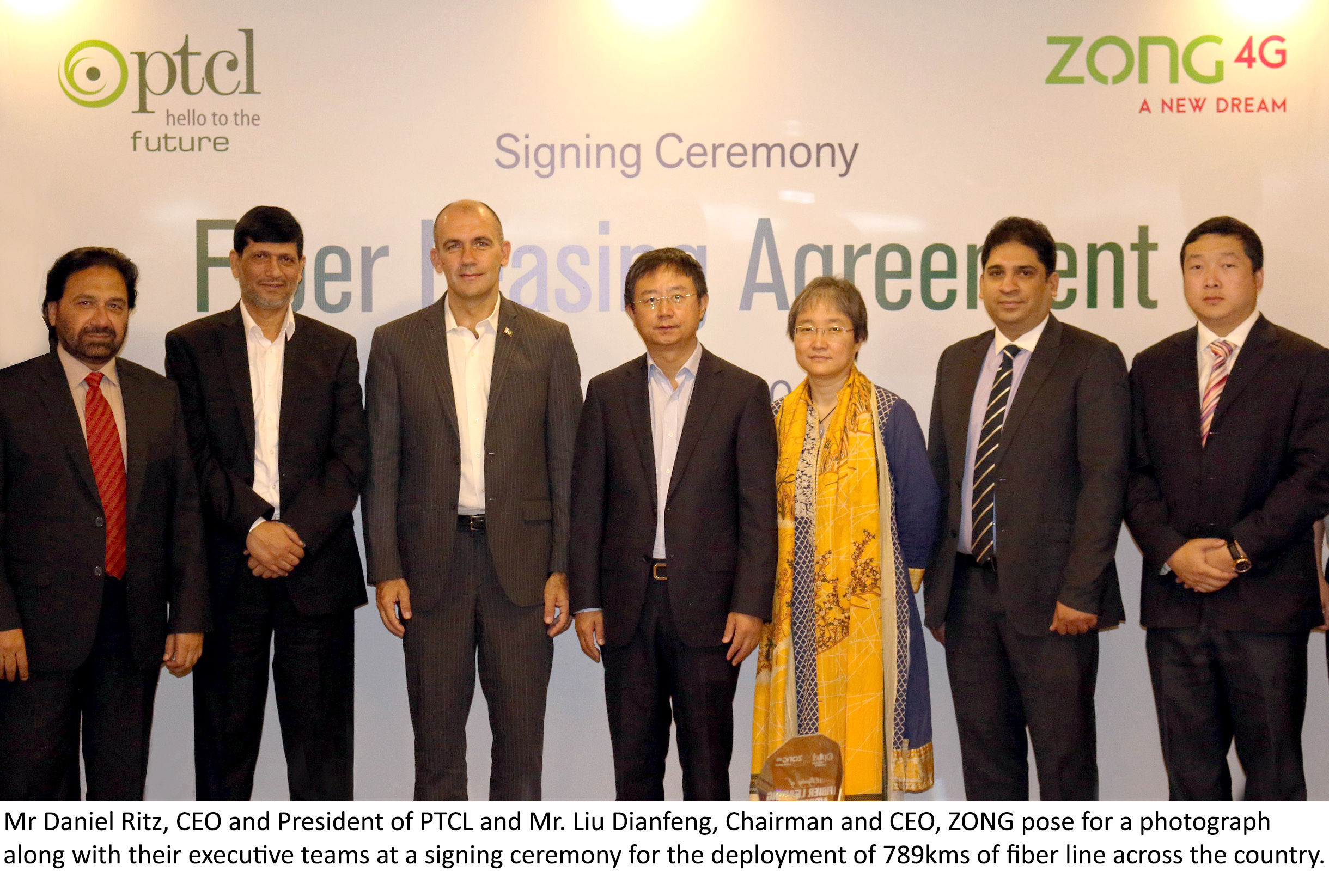 Zong & PTCL Group Pic